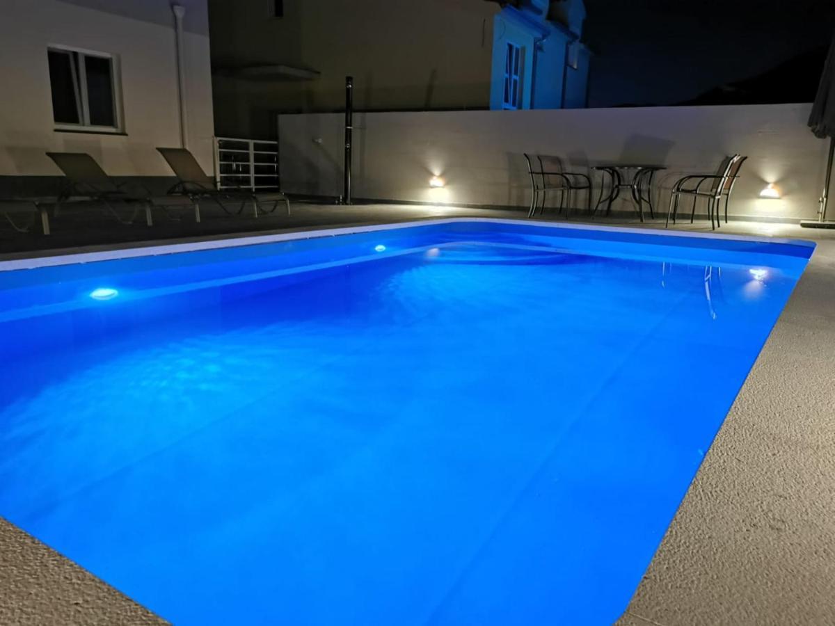 House With Private Pool Magdalena Apartment Подстрана Екстериор снимка