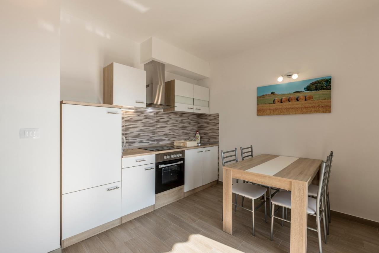 House With Private Pool Magdalena Apartment Подстрана Екстериор снимка