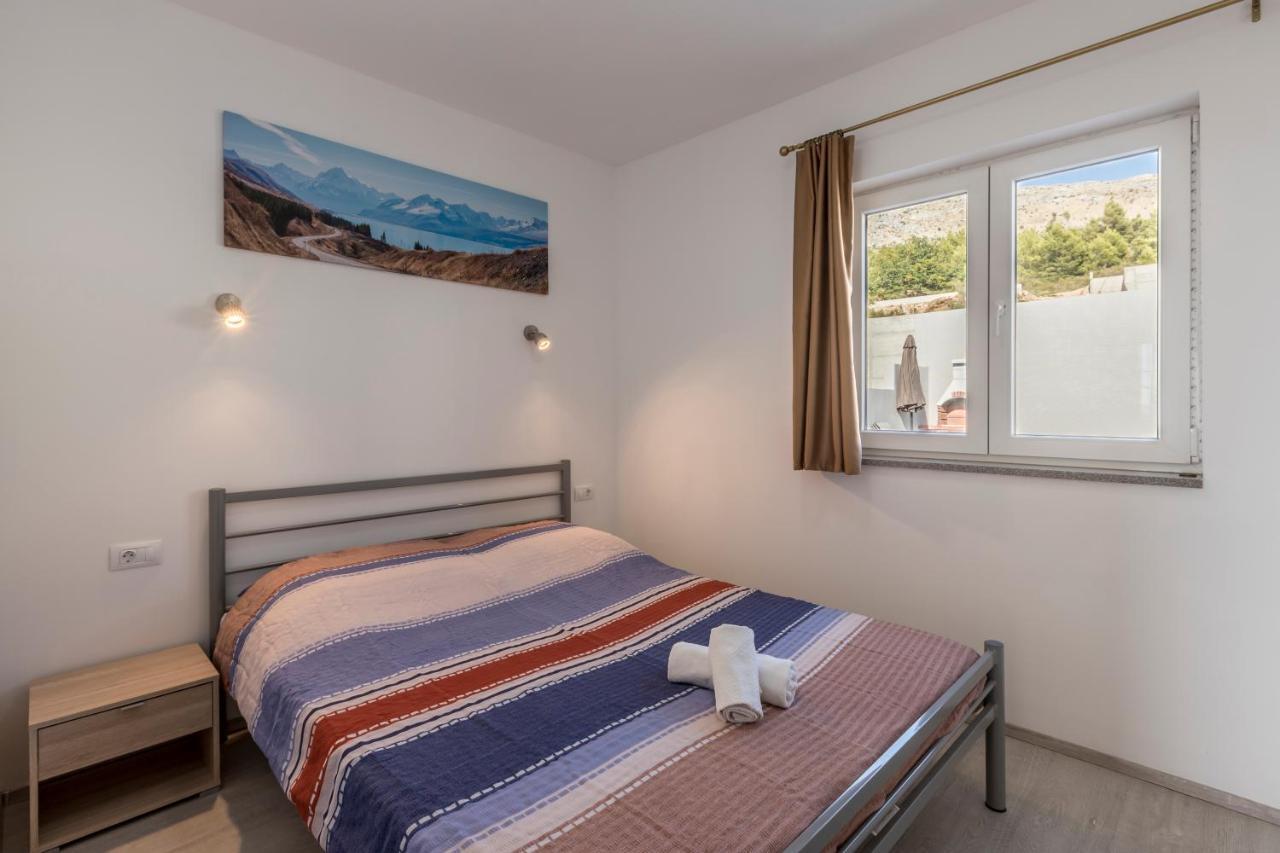 House With Private Pool Magdalena Apartment Подстрана Екстериор снимка