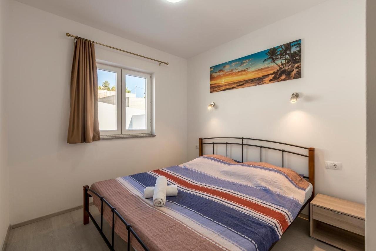 House With Private Pool Magdalena Apartment Подстрана Екстериор снимка