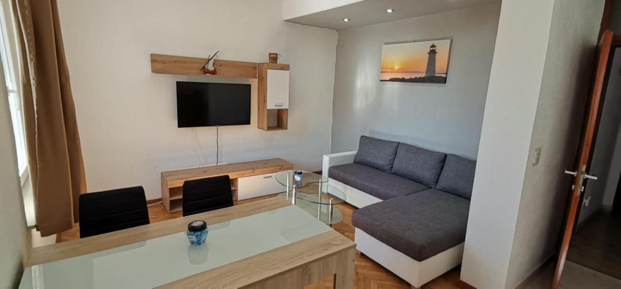 House With Private Pool Magdalena Apartment Подстрана Екстериор снимка